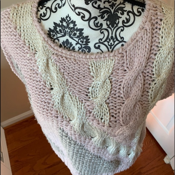 1980’s vintage hand knit sweater vest, size Lg. - Picture 3 of 6